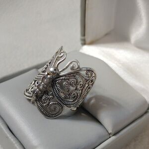 Silver Butterfly ring filigree with 3 cubic zarconia size 7.50